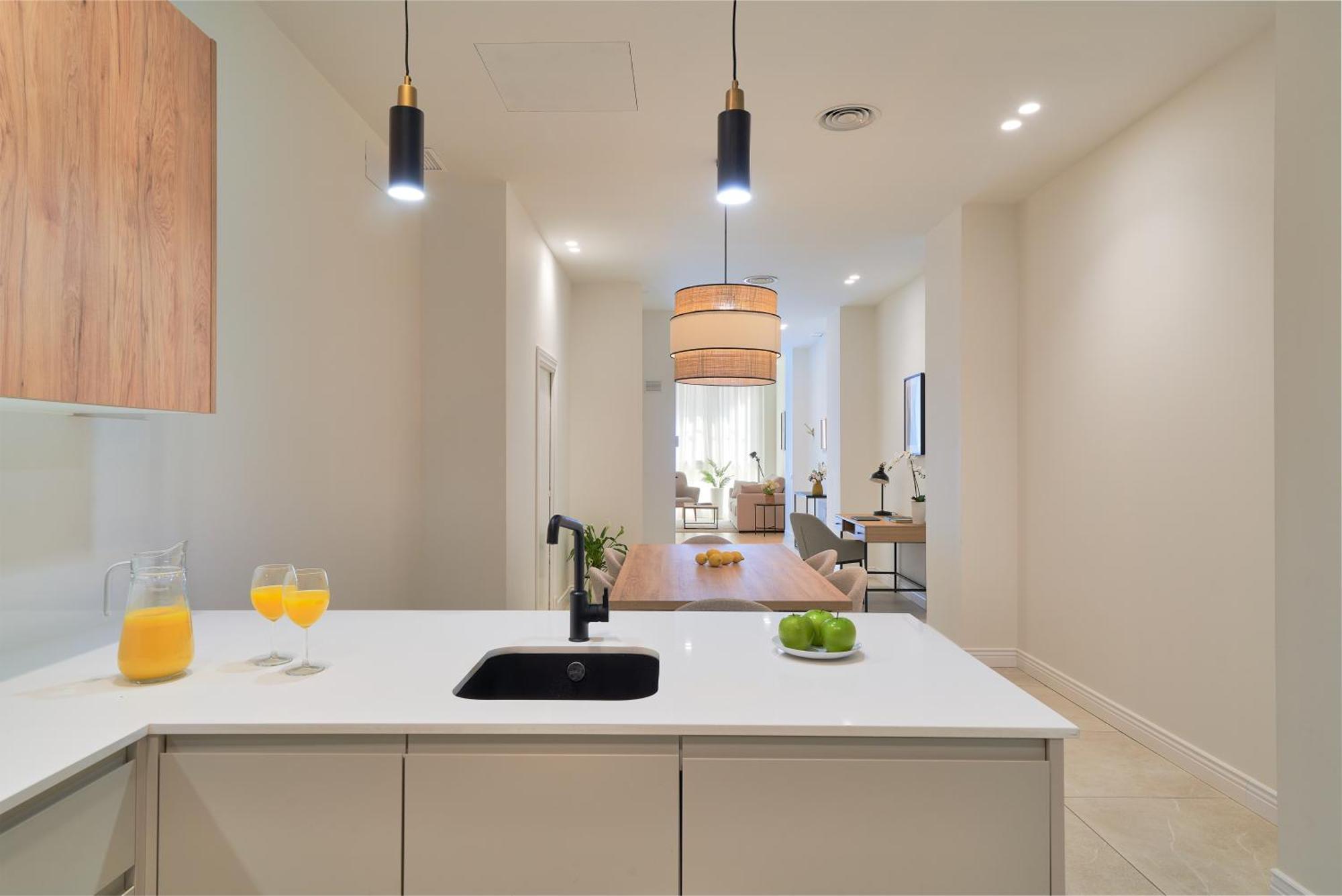 Sun-Kissed Getaway Apartment มาลากา ภายนอก รูปภาพ