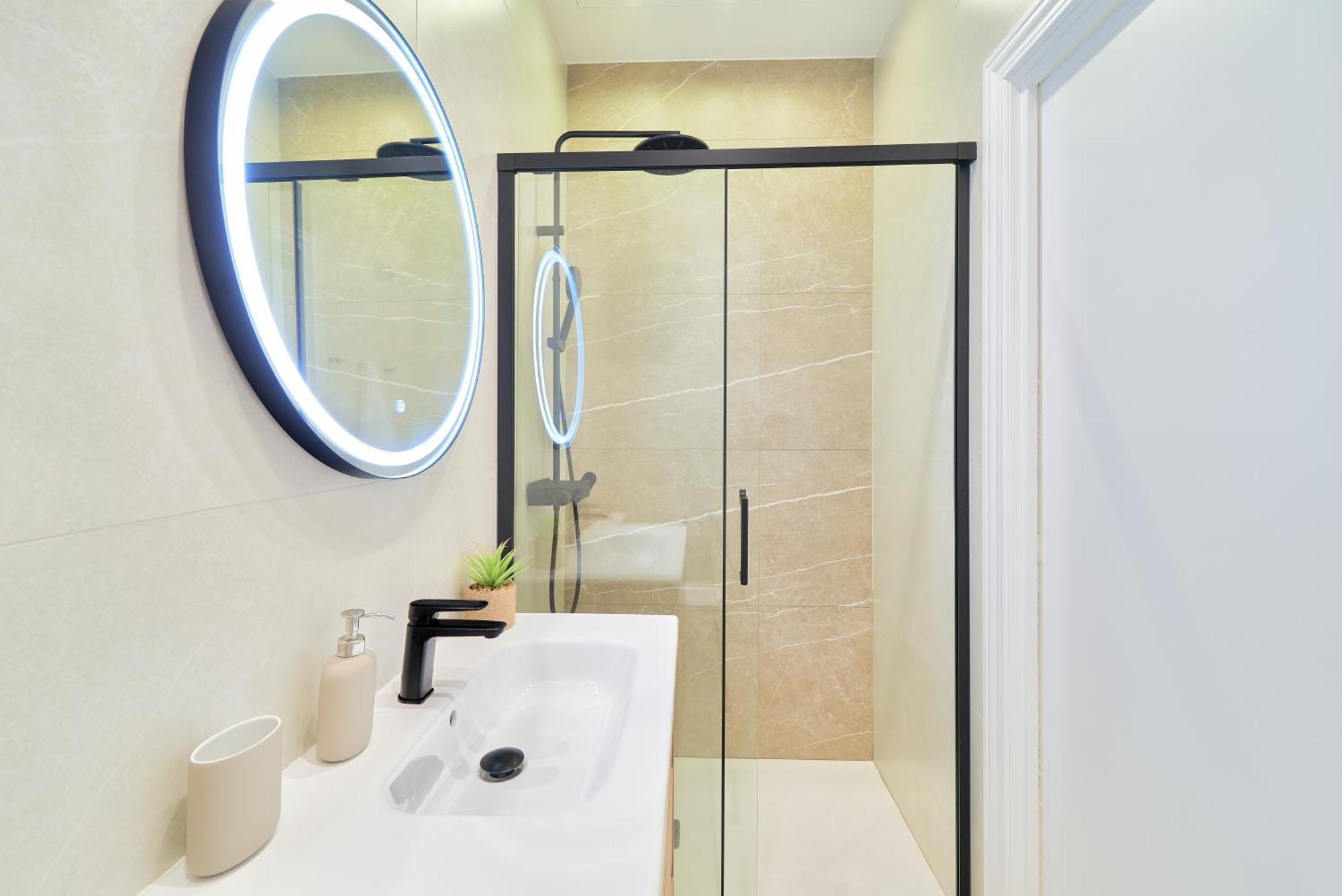 Sun-Kissed Getaway Apartment มาลากา ภายนอก รูปภาพ