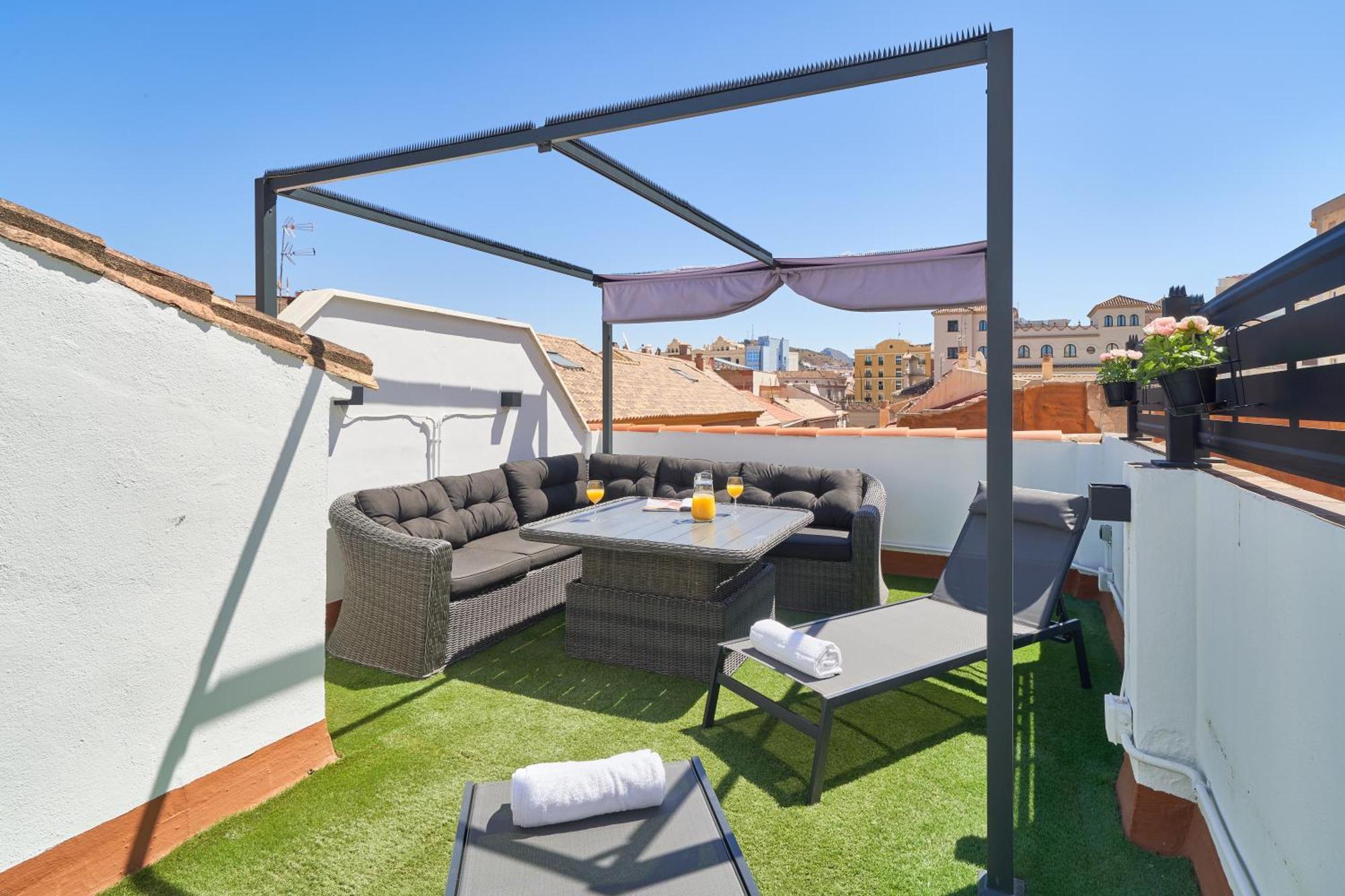 Sun-Kissed Getaway Apartment มาลากา ภายนอก รูปภาพ